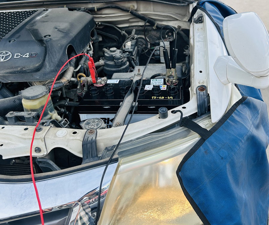 เปลี่ยนแบตเตอรี่ Toyota vigo 2500cc ร้านอาโอดี ส่งด่วน 24ชม.แบตเตอรี่แหลมฉบัง