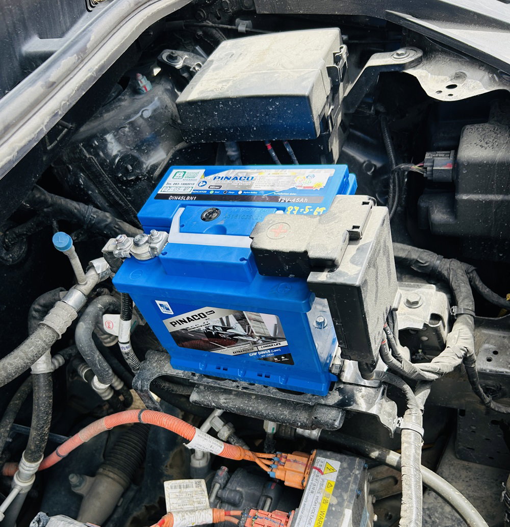 เปลี่ยนแบตลูกเล็ก 12V BYD M6 นอกศูนย์ แหลมฉบัง เครือสหพัฒน์ ด้วยแบตเตอรี่ตรงรุ่น