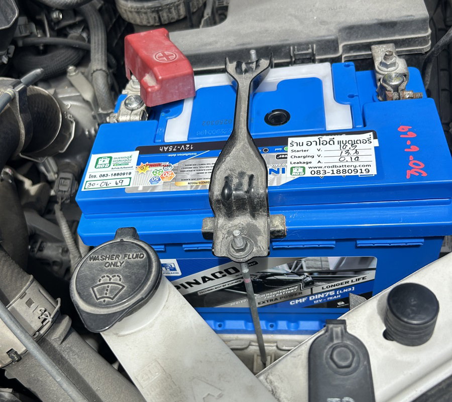 PINACO Battery LN3 SMF เปลี่ยนแบตเตอรี่ Toyota Fortuner ด้วยแบตเตอรี่คุณภาพ