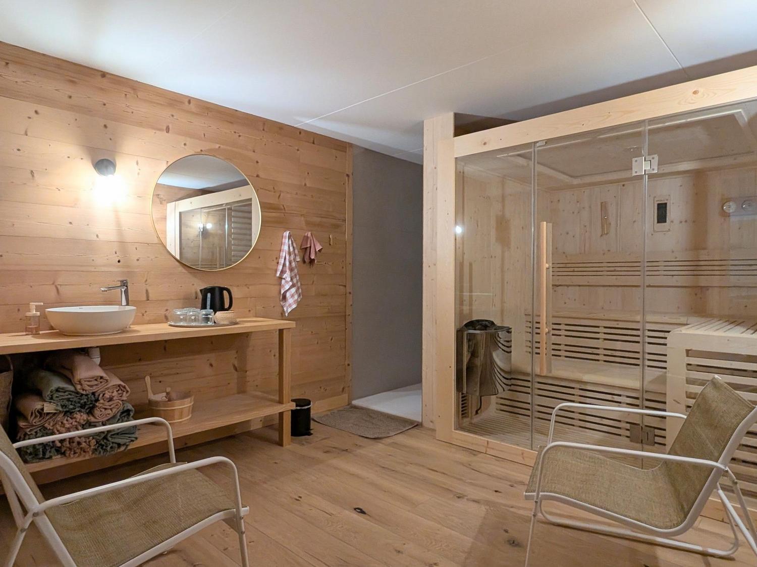 Sauna & massages