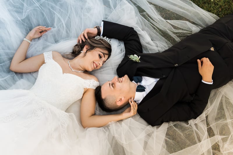 O selecție de imagini care surprind emoția, naturalețea și eleganța fiecărei nunți.