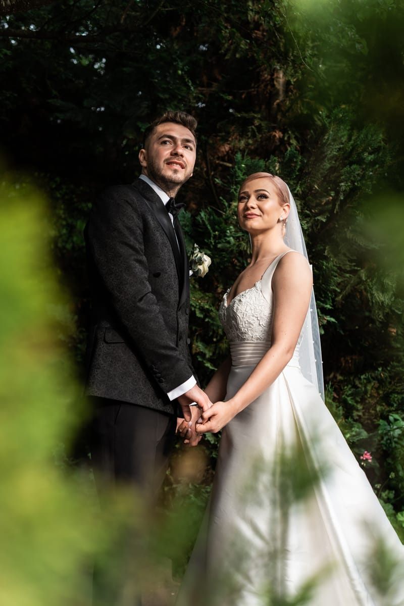 O selecție de imagini care surprind emoția, naturalețea și eleganța fiecărei nunți.