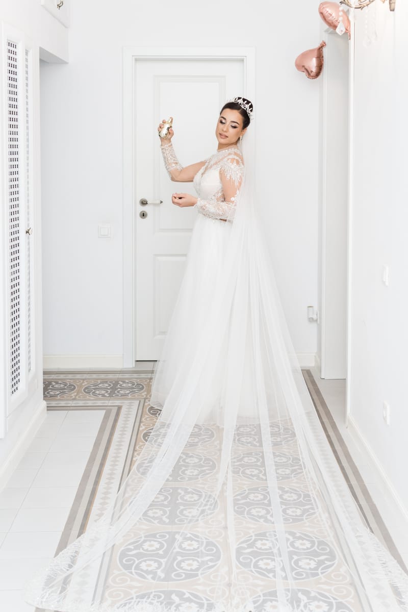 O selecție de imagini care surprind emoția, naturalețea și eleganța fiecărei nunți.