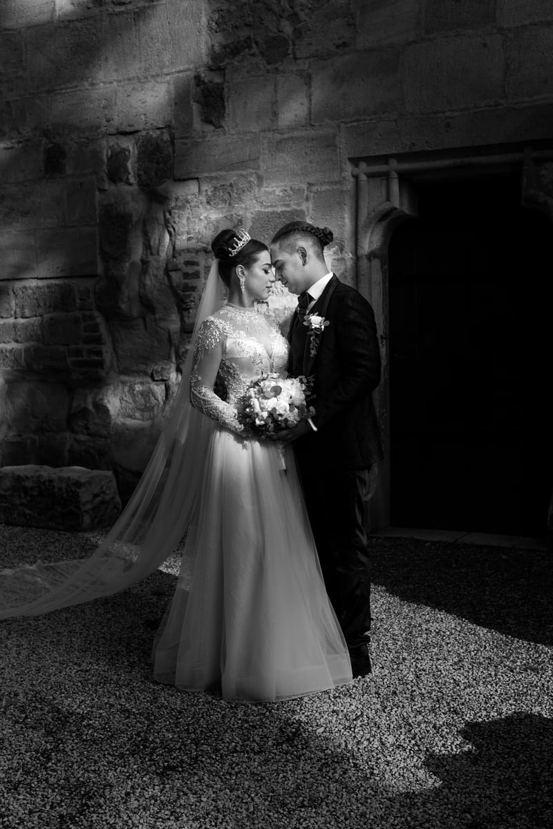 O selecție de imagini care surprind emoția, naturalețea și eleganța fiecărei nunți.