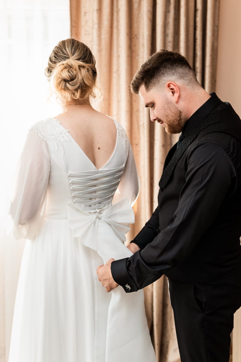 O selecție de imagini care surprind emoția, naturalețea și eleganța fiecărei nunți.