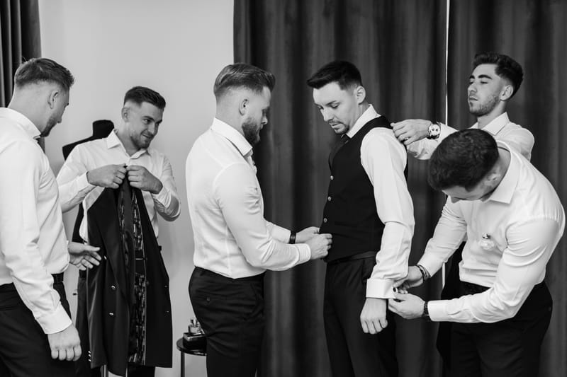 O selecție de imagini care surprind emoția, naturalețea și eleganța fiecărei nunți.