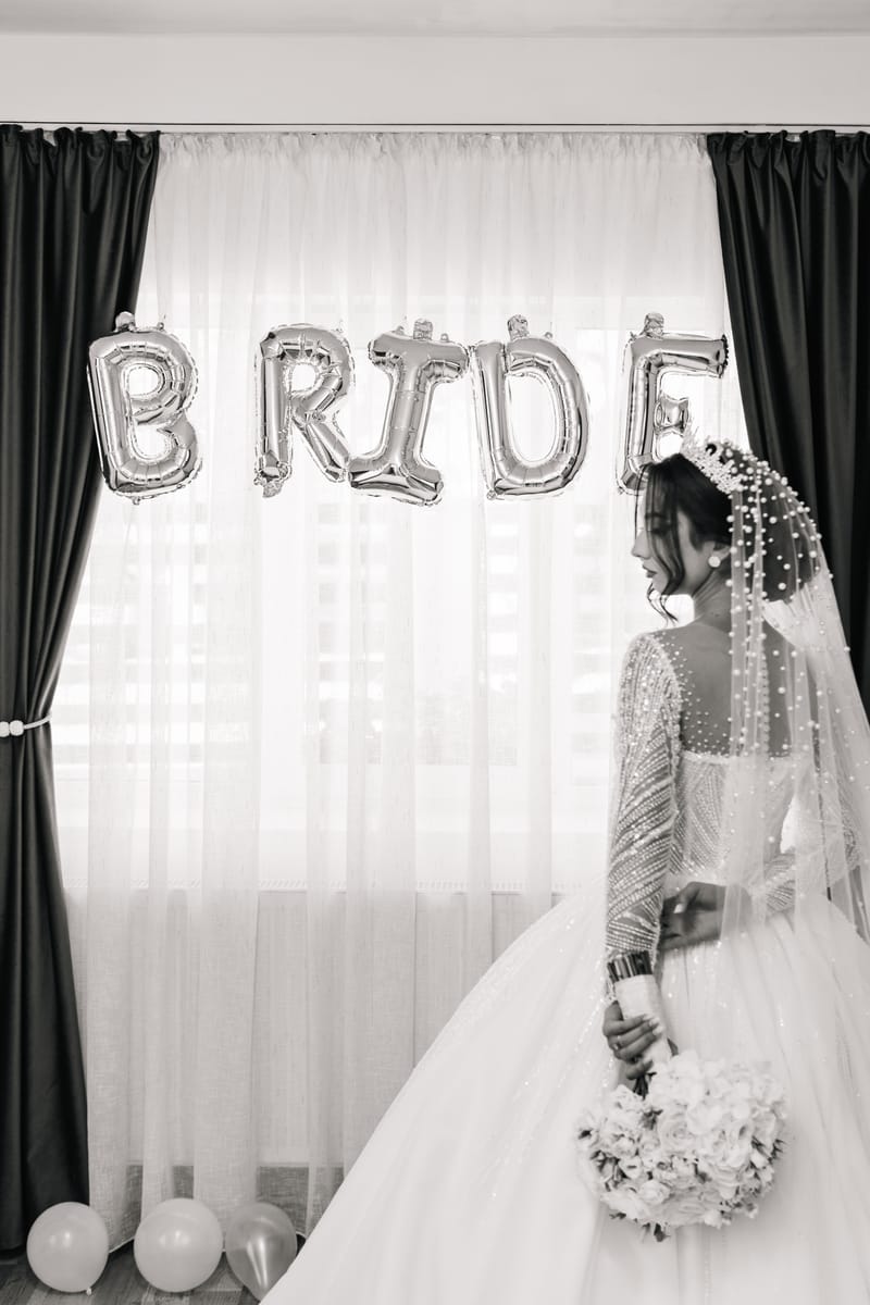 O selecție de imagini care surprind emoția, naturalețea și eleganța fiecărei nunți.