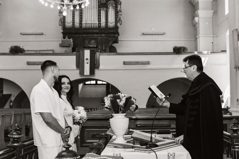 O selecție de imagini care surprind emoția, naturalețea și eleganța fiecărei nunți.