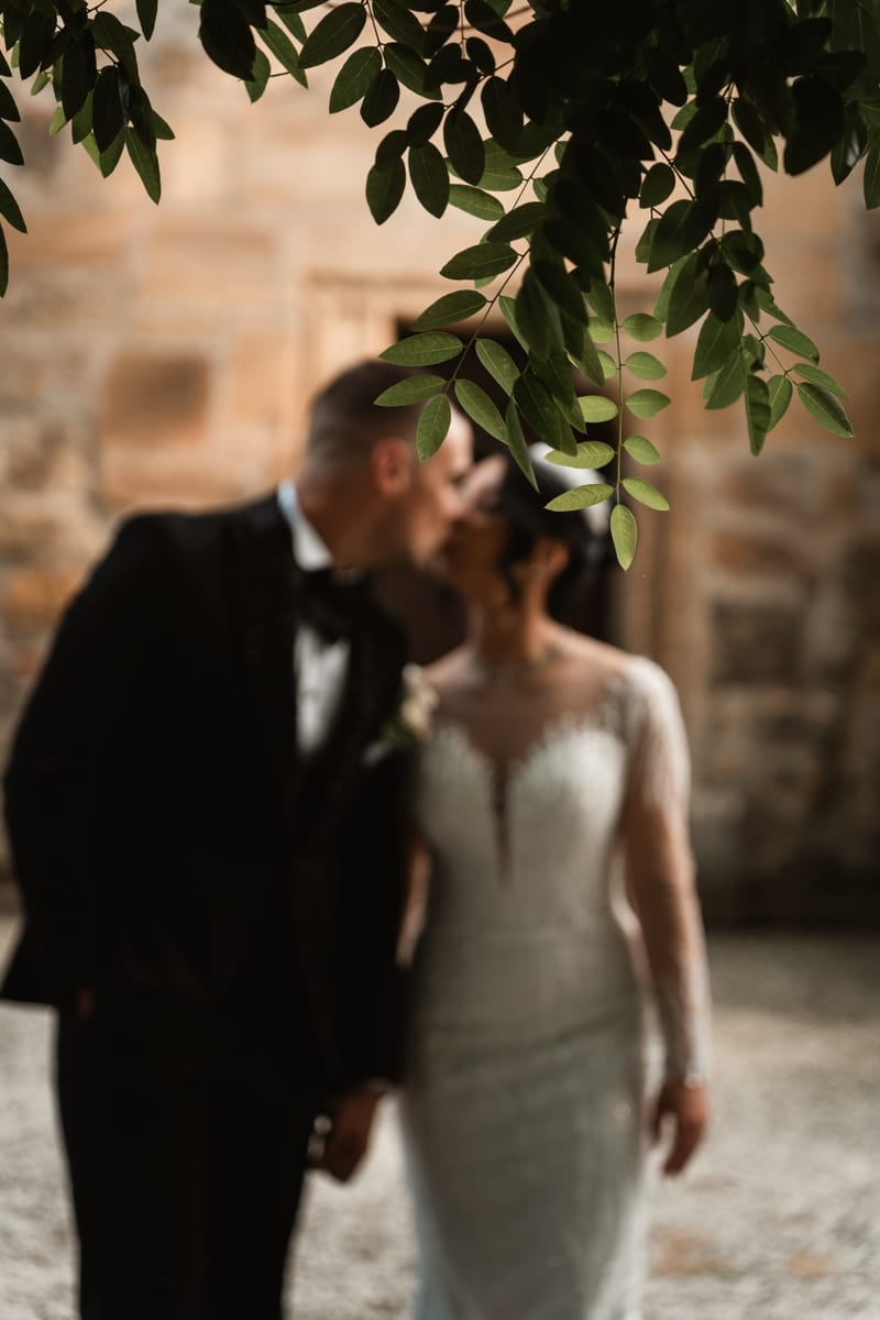 O selecție de imagini care surprind emoția, naturalețea și eleganța fiecărei nunți.