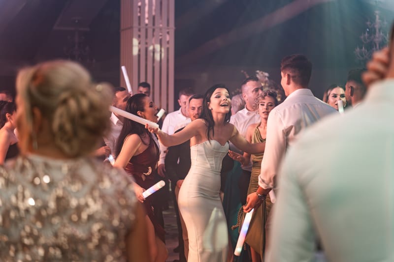 O selecție de imagini care surprind emoția, naturalețea și eleganța fiecărei nunți.