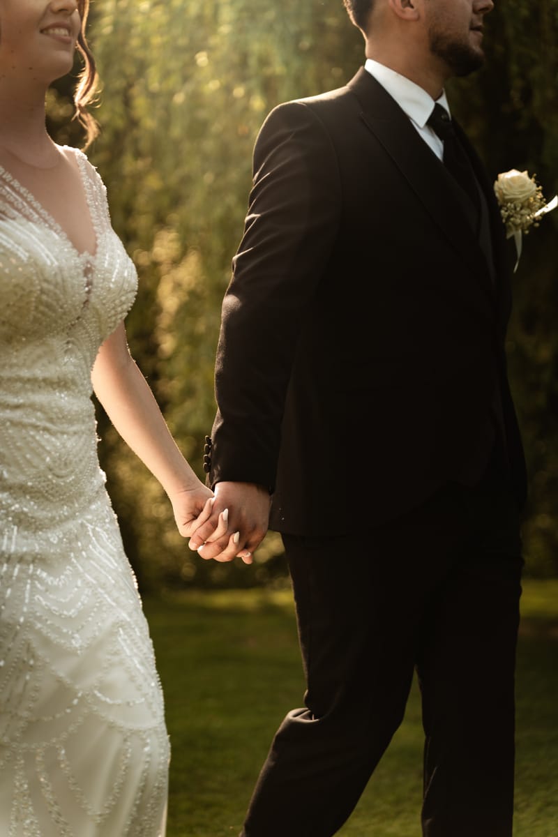 O selecție de imagini care surprind emoția, naturalețea și eleganța fiecărei nunți.