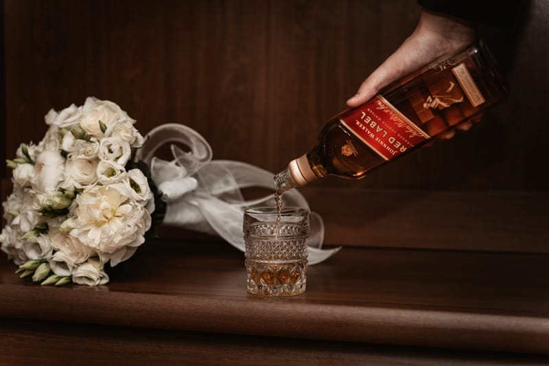 O selecție de imagini care surprind emoția, naturalețea și eleganța fiecărei nunți.