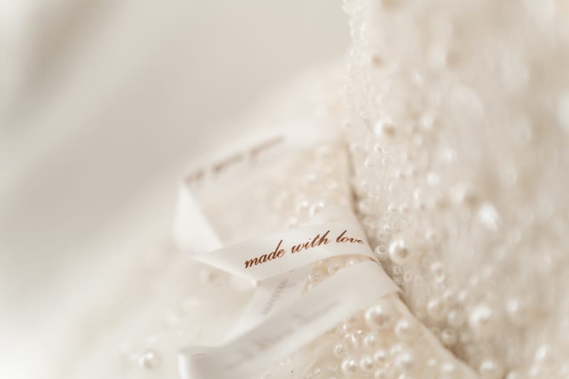 O selecție de imagini care surprind emoția, naturalețea și eleganța fiecărei nunți.