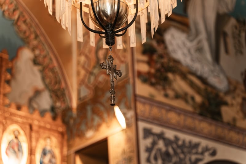 O selecție de imagini care surprind emoția, naturalețea și eleganța fiecărei nunți.