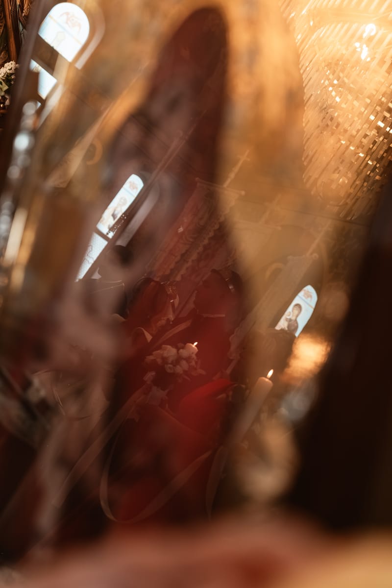 O selecție de imagini care surprind emoția, naturalețea și eleganța fiecărei nunți.