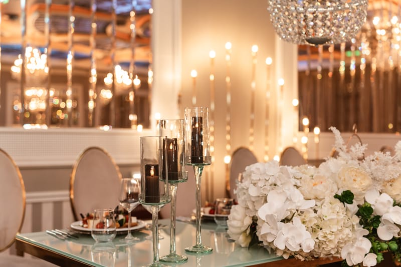 O selecție de imagini care surprind emoția, naturalețea și eleganța fiecărei nunți.