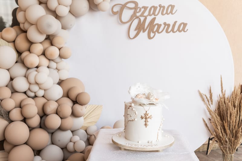 Momente sincere și detalii pline de sensibilitate, surprinse într-o zi specială pentru întreaga familie.