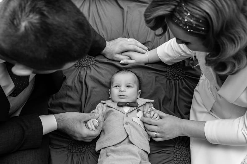 Momente sincere și detalii pline de sensibilitate, surprinse într-o zi specială pentru întreaga familie.