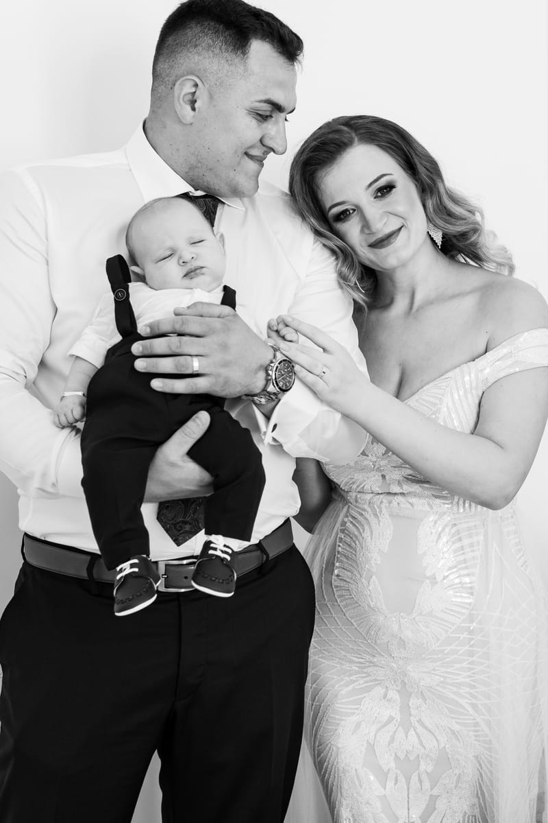 Momente sincere și detalii pline de sensibilitate, surprinse într-o zi specială pentru întreaga familie.