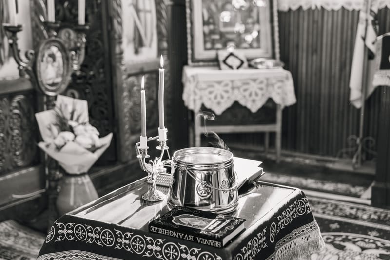 Momente sincere și detalii pline de sensibilitate, surprinse într-o zi specială pentru întreaga familie.