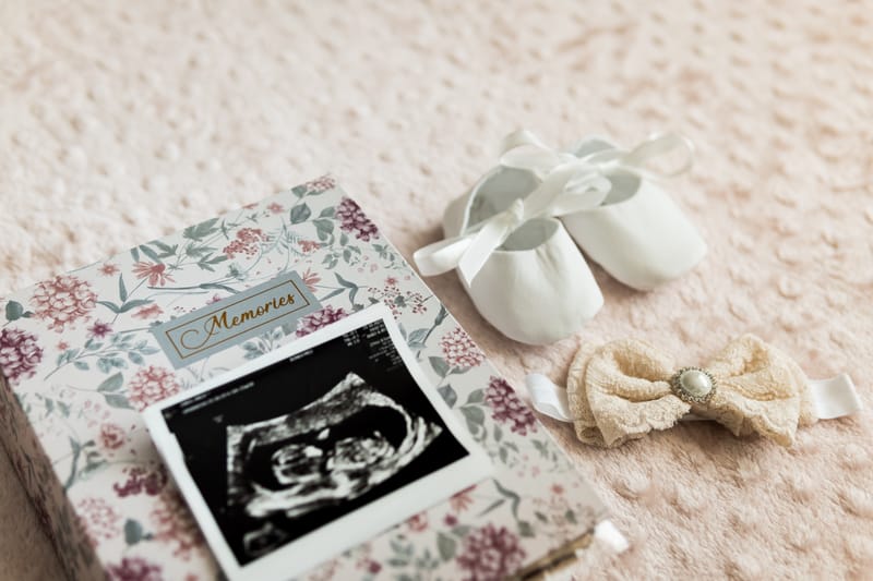 Momente sincere și detalii pline de sensibilitate, surprinse într-o zi specială pentru întreaga familie.