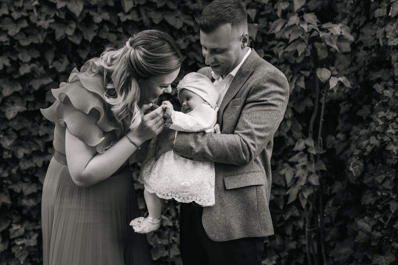 Momente sincere și detalii pline de sensibilitate, surprinse într-o zi specială pentru întreaga familie.