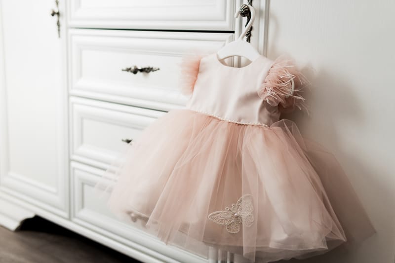 Momente sincere și detalii pline de sensibilitate, surprinse într-o zi specială pentru întreaga familie.