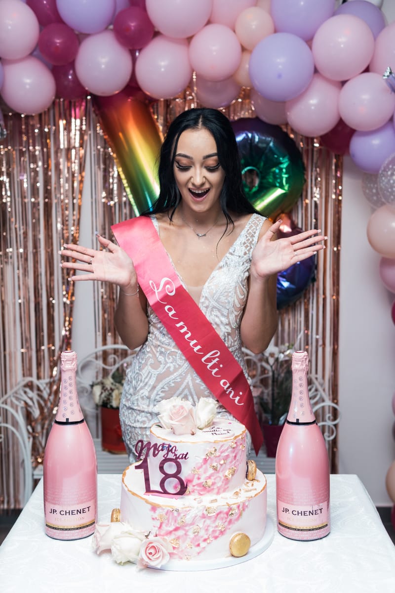 Emoție, energie și momente memorabile dintr-o zi care marchează un nou început.