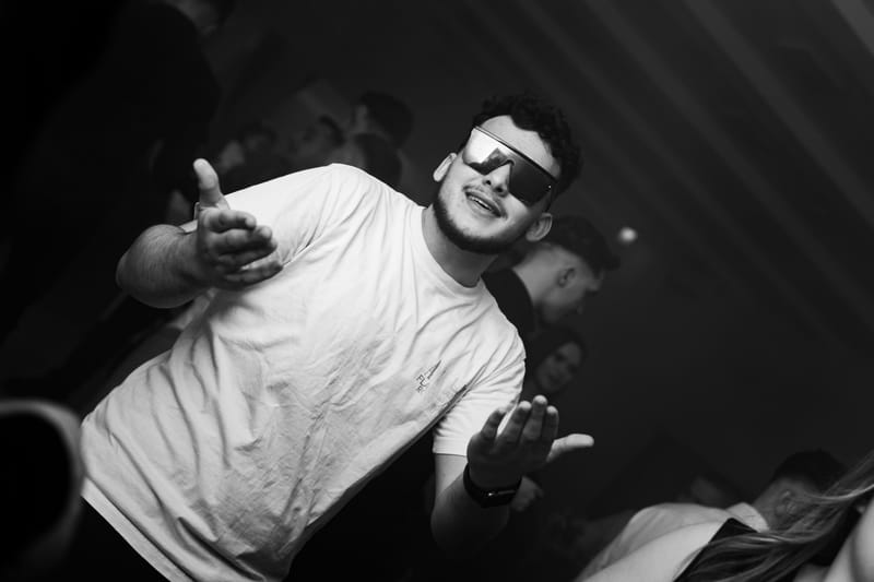 Emoție, energie și momente memorabile dintr-o zi care marchează un nou început.