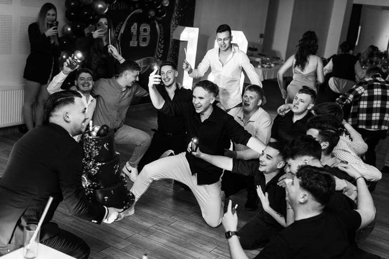 Emoție, energie și momente memorabile dintr-o zi care marchează un nou început.