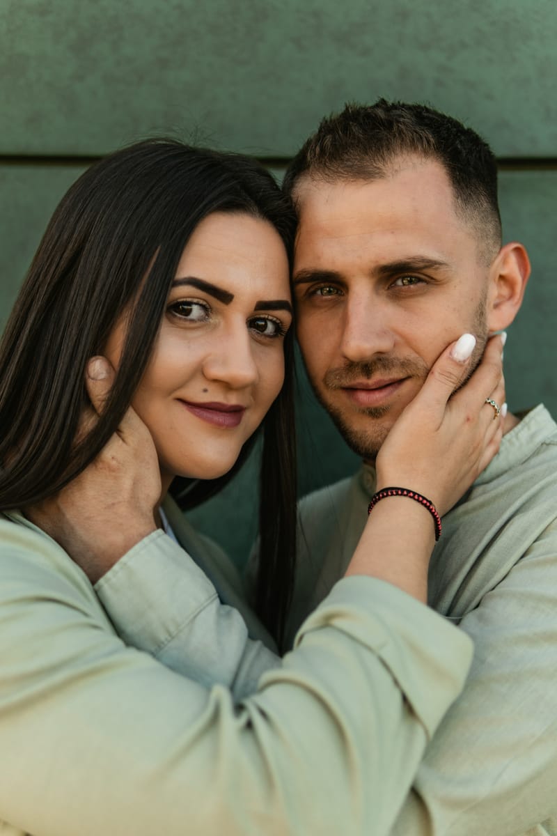 Imagini realizate cu atenție la detalii, lumină și expresii autentice, pentru momente memorabile.