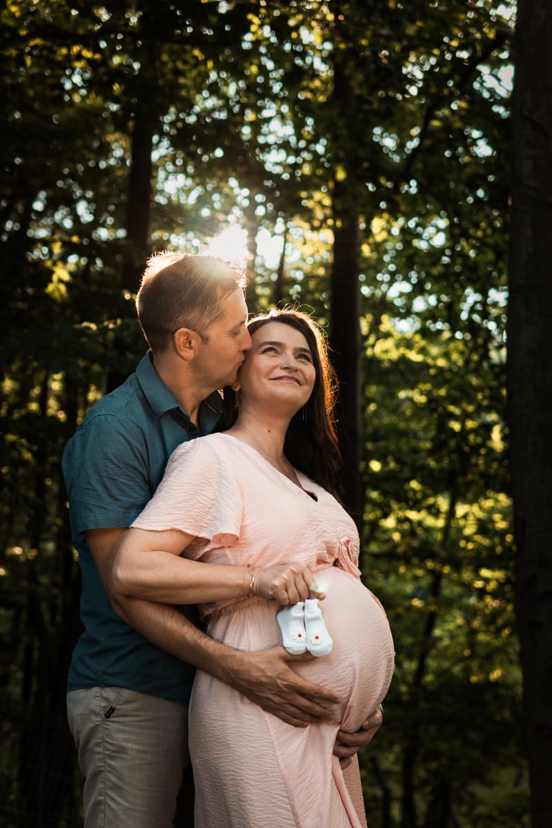 Imagini care surprind frumusețea, emoția și conexiunea unui moment unic din viața unei familii.