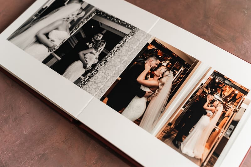 Albume și printuri realizate cu atenție la detalii, calitate și design, pentru amintiri care dăinuiesc.