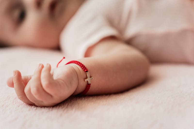 Momente sincere și detalii pline de sensibilitate, surprinse într-o zi specială pentru întreaga familie.