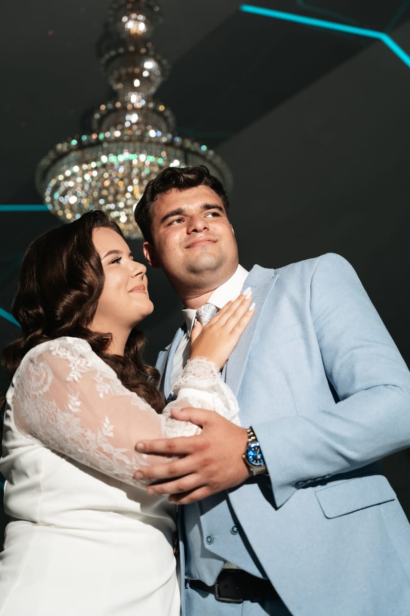Momente sincere și emoționante care marchează începutul unei vieți împreună.