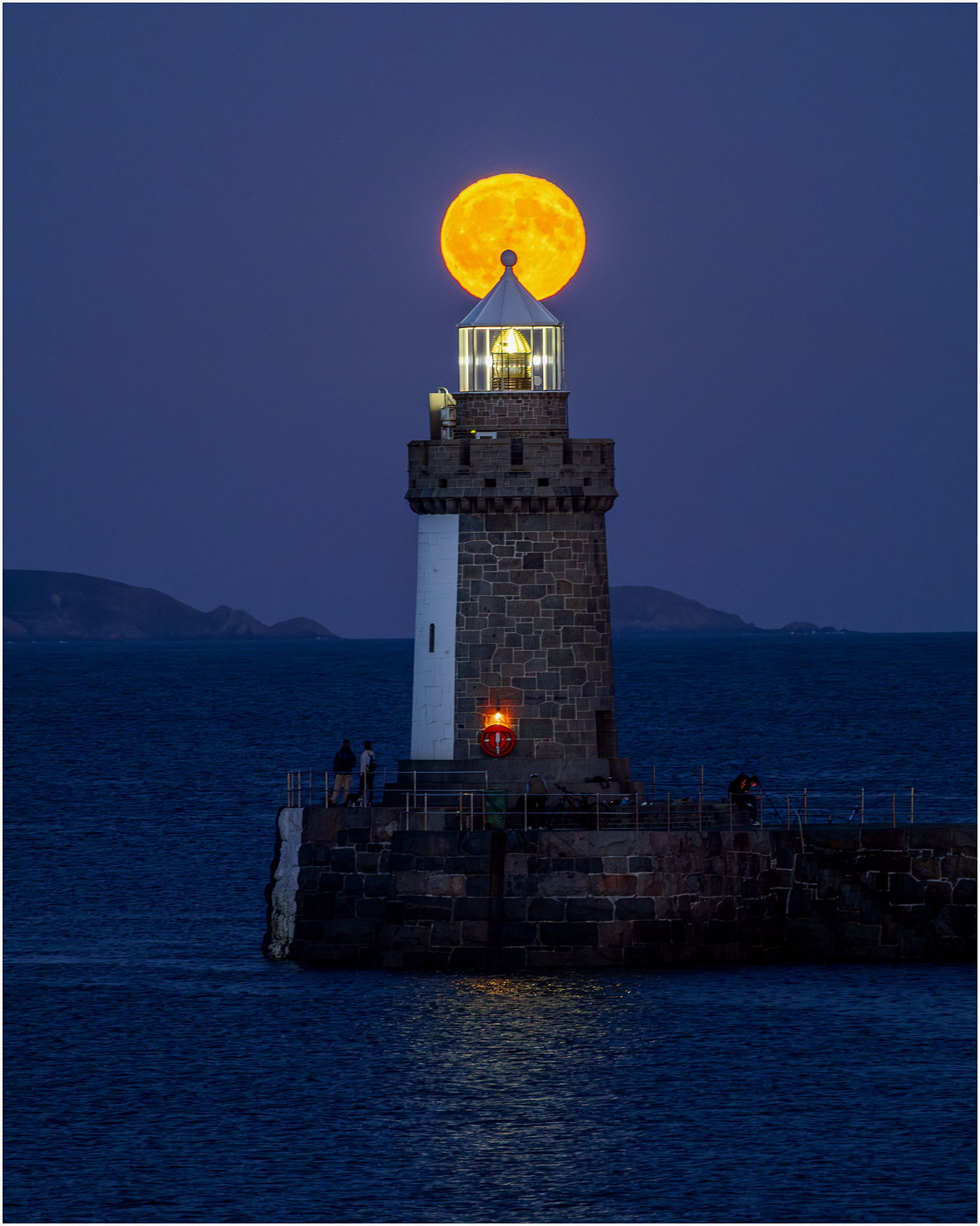 Moonrise Over The Lighthouse - 09.08.25