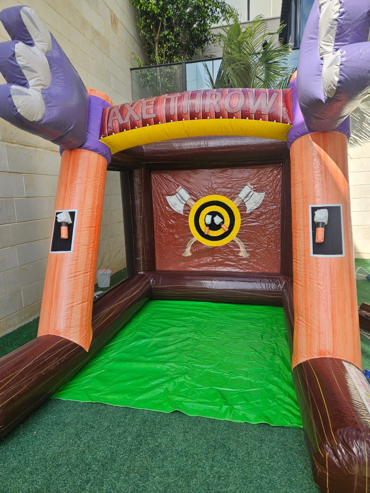 מתנפח קליעה גרזנים