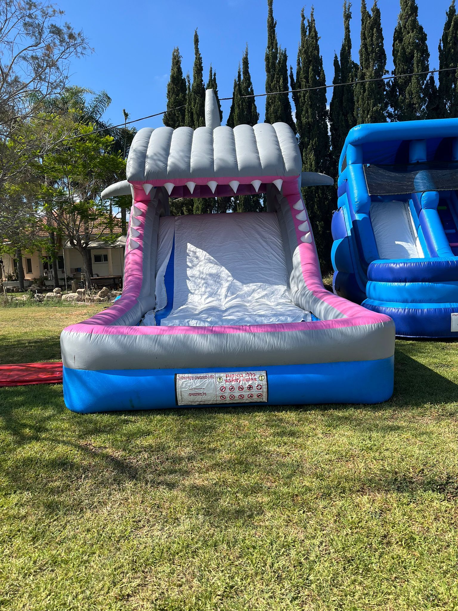 מתנפח מים גלישה כריש