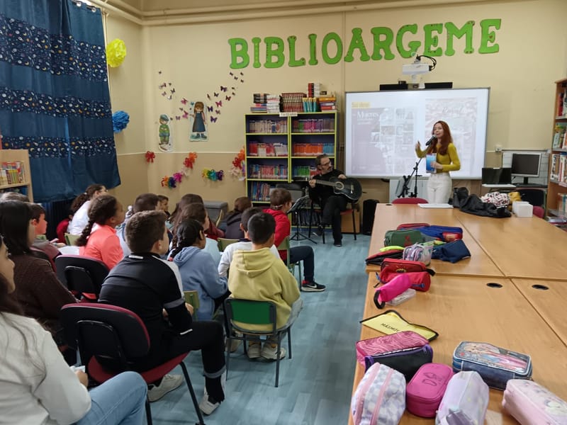 Encuentro literario en el C.E.I.P. "Los Ángeles". Caminomorisco