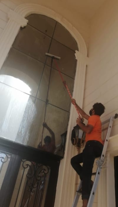 شركة نظافة المنازل والفلل والمباني بأبوظبي @0505597712 //0545409717يسرنا أن نوفر لكافة عملائنا قسم خاص بالنظافة بكافة أنواعها بداية من نظافة الفلل، والمنازل، وحتى الشقق الصغيرة مرورًا إلى تنظيف الأرضيات، وحدائق المنازل , وتنظيف السجاد والكنب والستائر وتعقيمها وتنظيف الواجهات الزجاجية لكافة المنشآت والمباني بالإضافة لوجود قسم خاص لتنظيف خزانات المياه وتعقيمها من البكتيريا والفيروسات والطفيليات خدمات نقدمها لكم في ابوظبي وجميع المناطق داخل الإمارة وخارجها(, العين ,(, ليوا (,بني ياس, ( ,لرحبة ,(الظفرة, ) بدع زايد,( الختم,( مدينة محمد بن زايد,( مدينة خليفة ,( مدينة زايد,(المقطع ,( المصفح,( سويحان ,(المفر