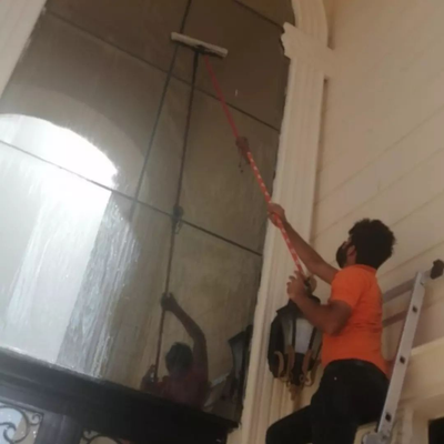 شركة نظافة المنازل والفلل والمباني بأبوظبي @0505597712 //0545409717يسرنا أن نوفر لكافة عملائنا قسم خاص بالنظافة بكافة أنواعها بداية من نظافة الفلل، والمنازل، وحتى الشقق الصغيرة مرورًا إلى تنظيف الأرضيات، وحدائق المنازل , وتنظيف السجاد والكنب والستائر وتعقيمها وتنظيف الواجهات الزجاجية لكافة المنشآت والمباني بالإضافة لوجود قسم خاص لتنظيف خزانات المياه وتعقيمها من البكتيريا والفيروسات والطفيليات خدمات نقدمها لكم في ابوظبي وجميع المناطق داخل الإمارة وخارجها(, العين ,(, ليوا (,بني ياس, ( ,لرحبة ,(الظفرة, ) بدع زايد,( الختم,( مدينة محمد بن زايد,( مدينة خليفة ,( مدينة زايد,(المقطع ,( المصفح,( سويحان ,(المفر