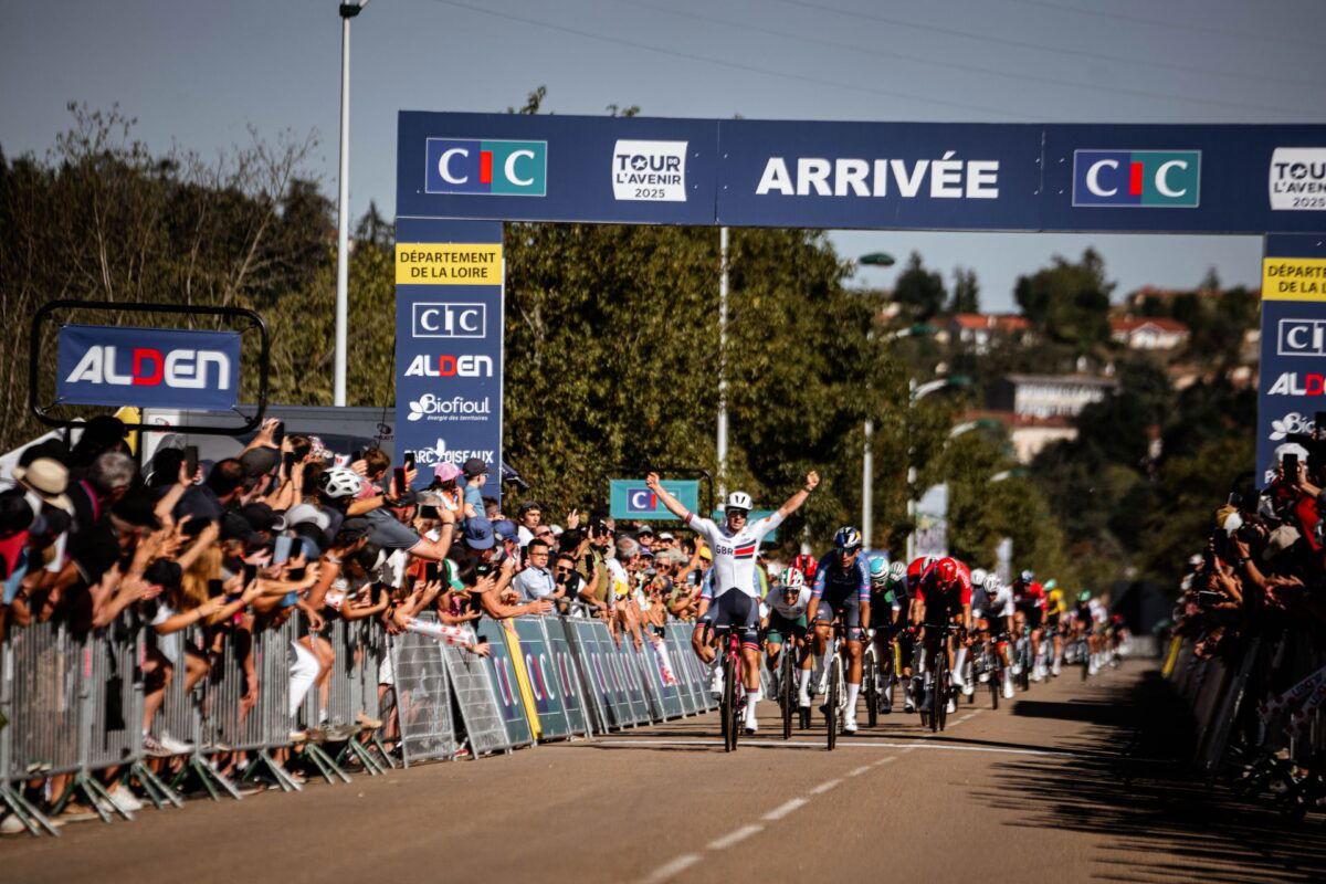 Tour de l'Avenir : le Britannique Noah Hobbs s'impose sur cette première étape passée dans l'Ain
