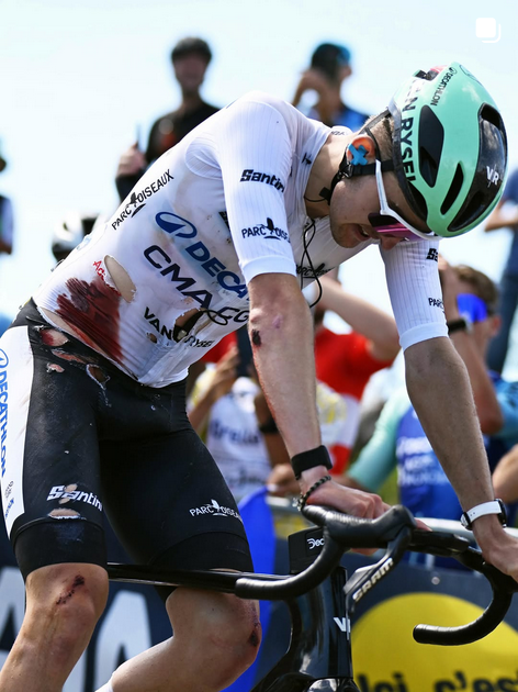 Tour Auvergne-Rhône-Alpes : Isaac Del Toro dompte le Grand Colombier, Seixas chute et accroche une 7e place