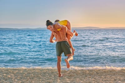 Sol, sex og spaserturer: Slik bruker vi voksentiden i ferien