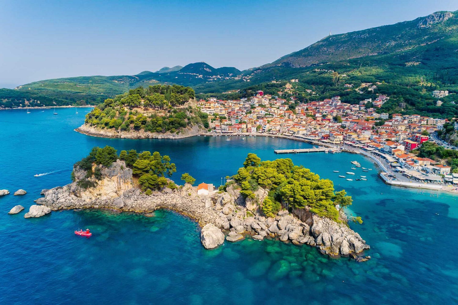 Utsikt fra luften over Parga, Hellas