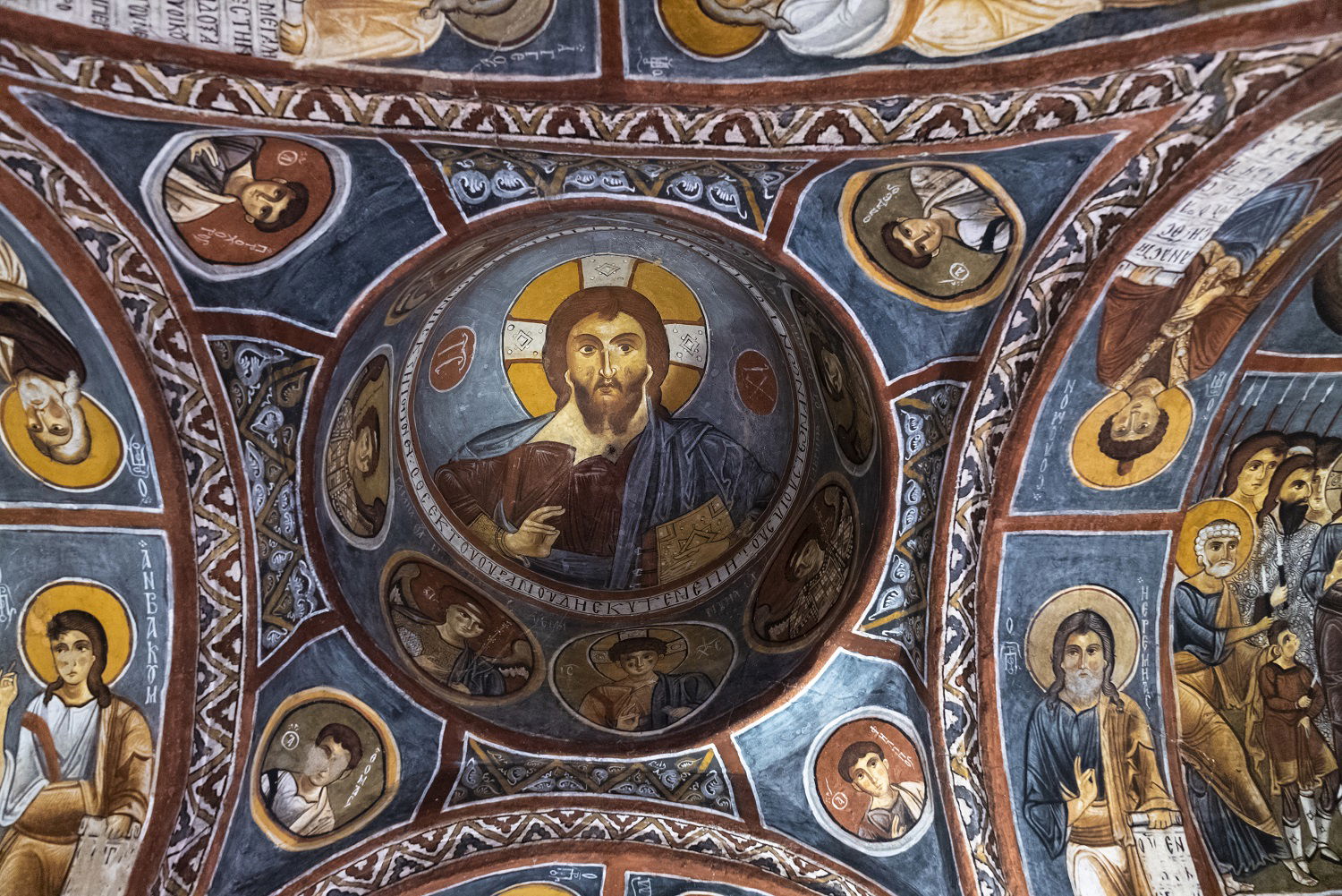 Frescoer i taket på Dark Church i Göreme Open Air Museum i Kappadokia, Tyrkia