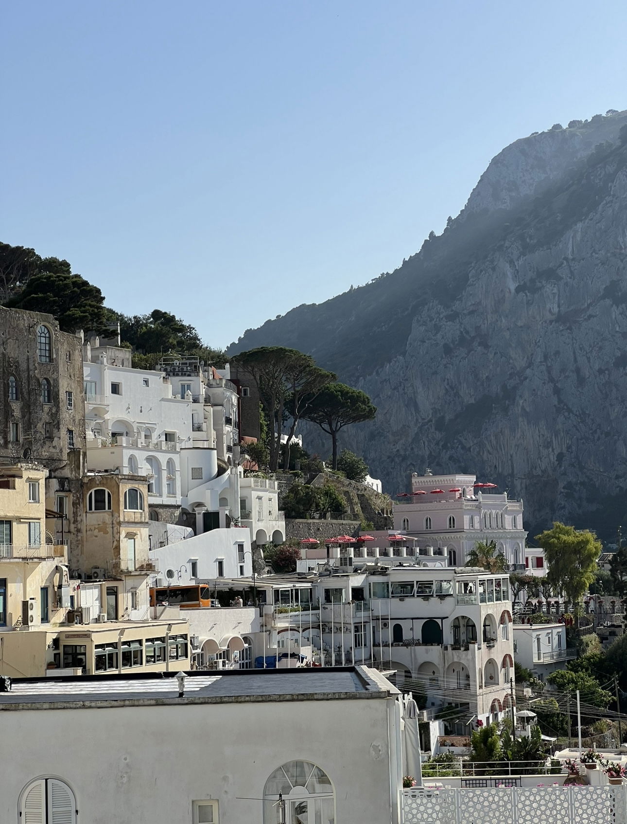 Bygninger på fjellsiden, Capri