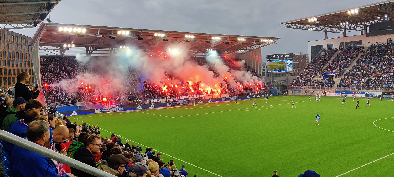 Bluss på Intility Arena i Oslo