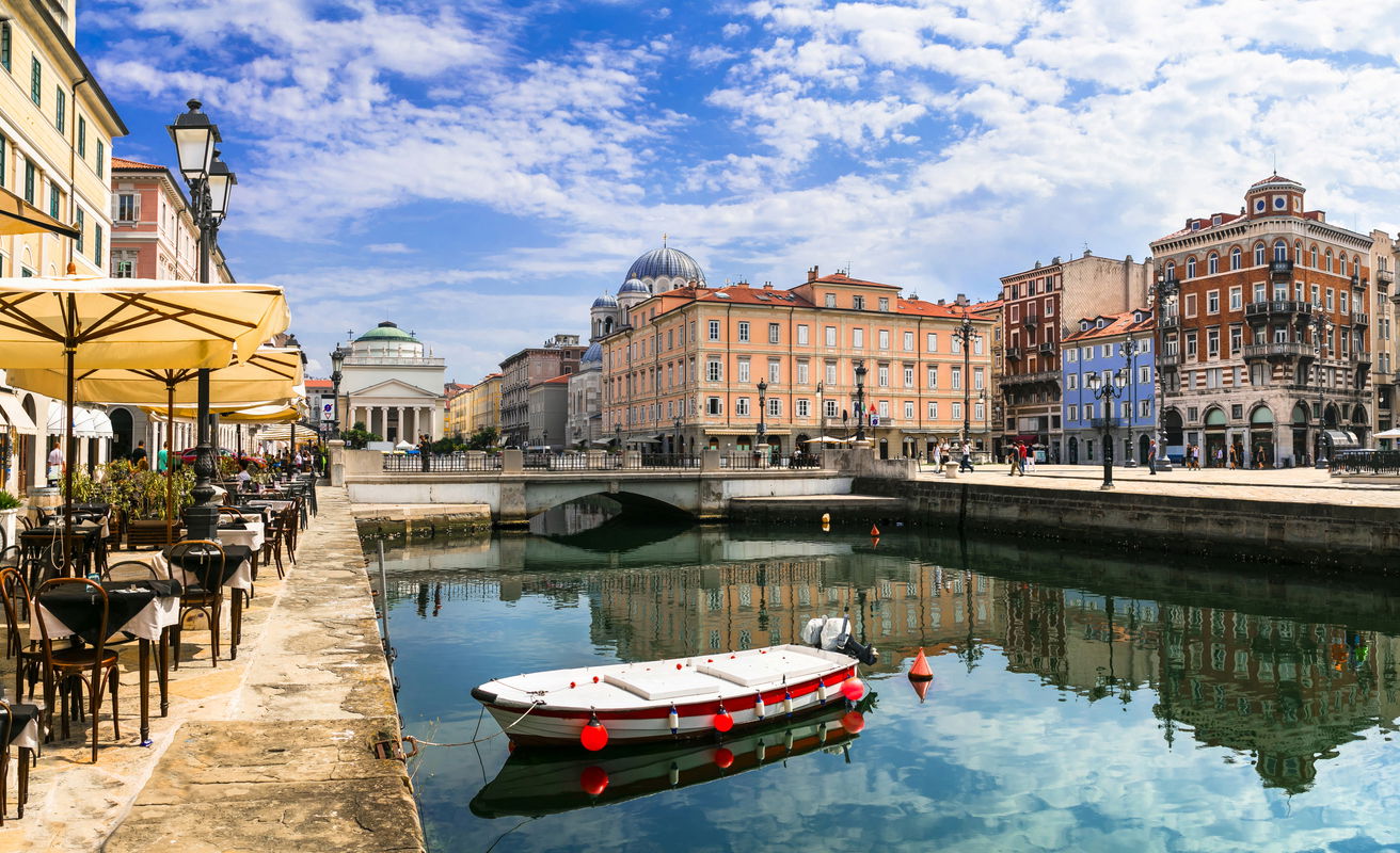 Canal Grande i Trieste om dagen