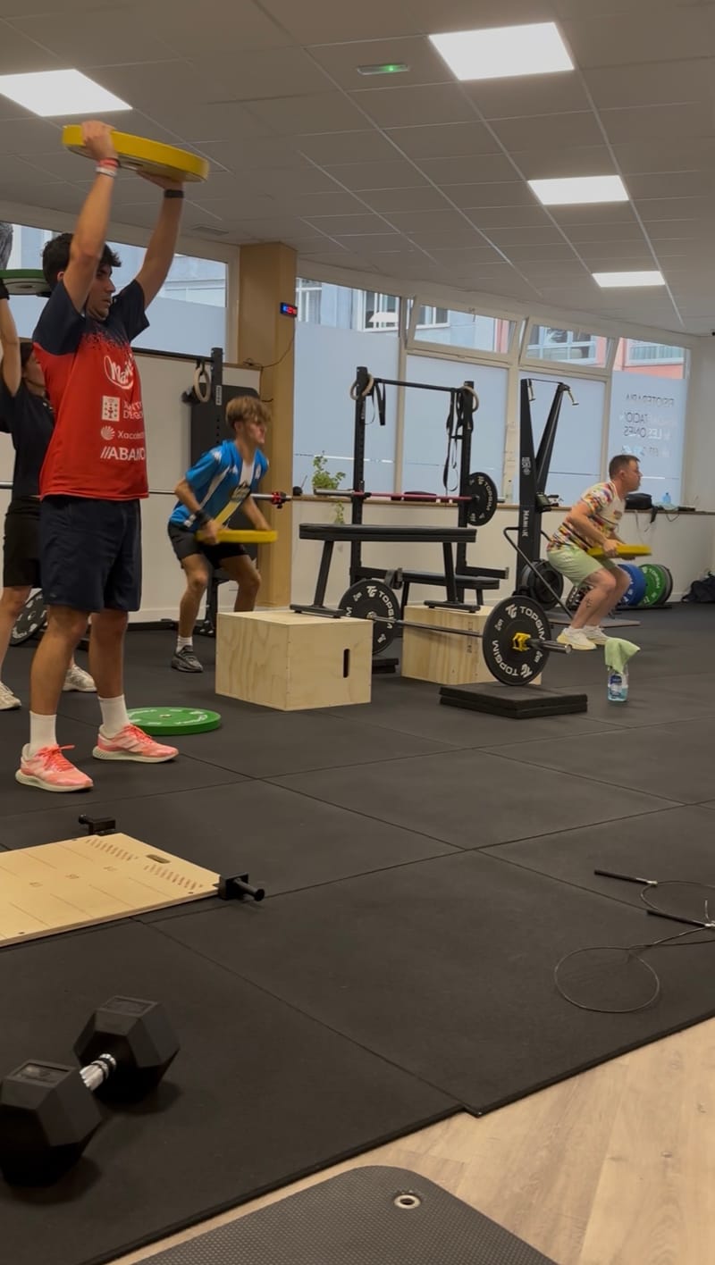 Entrenamiento en grupos reducidos en Oleiros